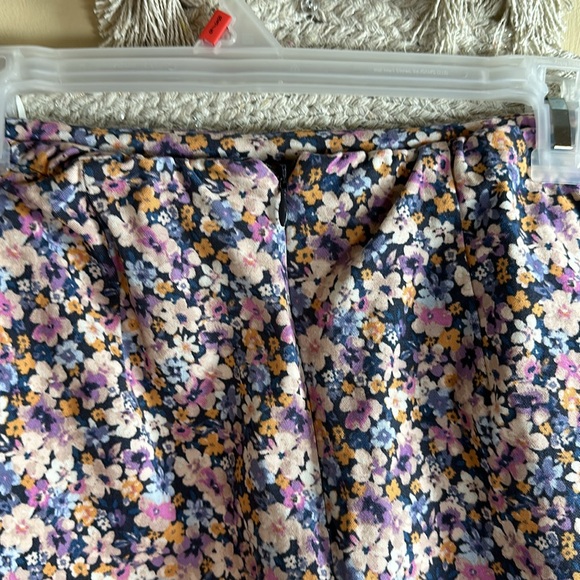 Wild fable floral print skirt with little slit - Picture 6 of 8
